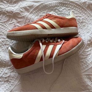Adidas GAZELLE SHOES Raw Amber / Cloud White
